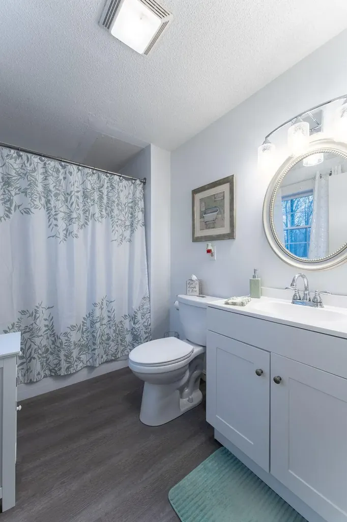 20 Rocky Hill Drive Brunswick ME 04011