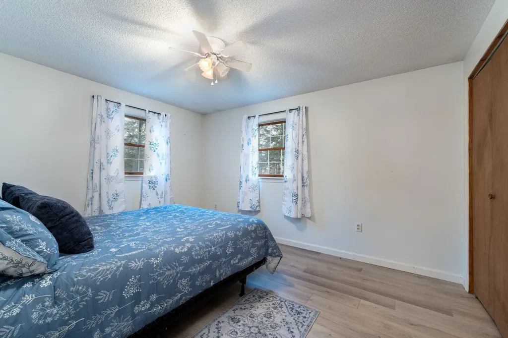 20 Rocky Hill Drive Brunswick ME 04011