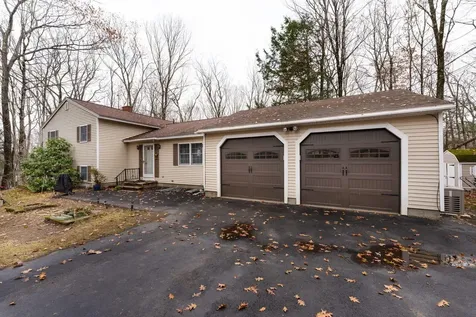 20 Rocky Hill Drive Brunswick ME 04011