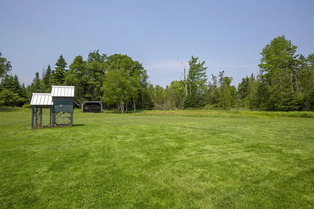 938 Main Road Islesboro ME 04848