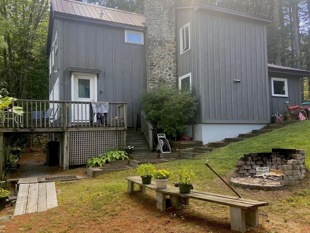 41 Haskell Avenue Raymond ME 04071