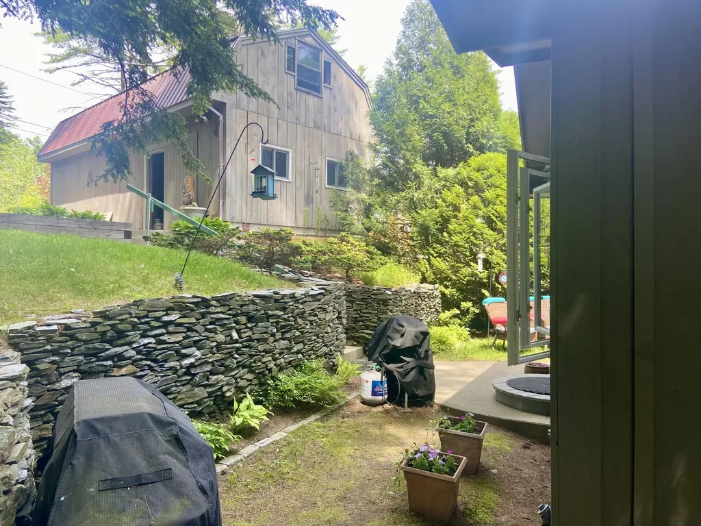 41 Haskell Avenue Raymond ME 04071