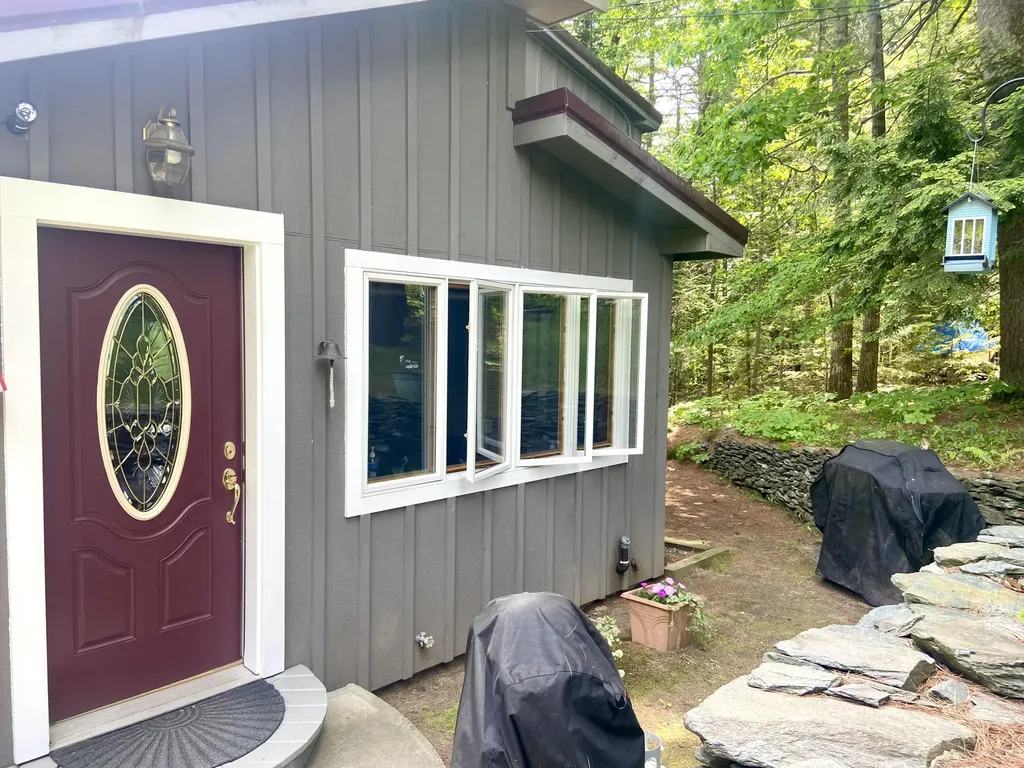 41 Haskell Avenue Raymond ME 04071