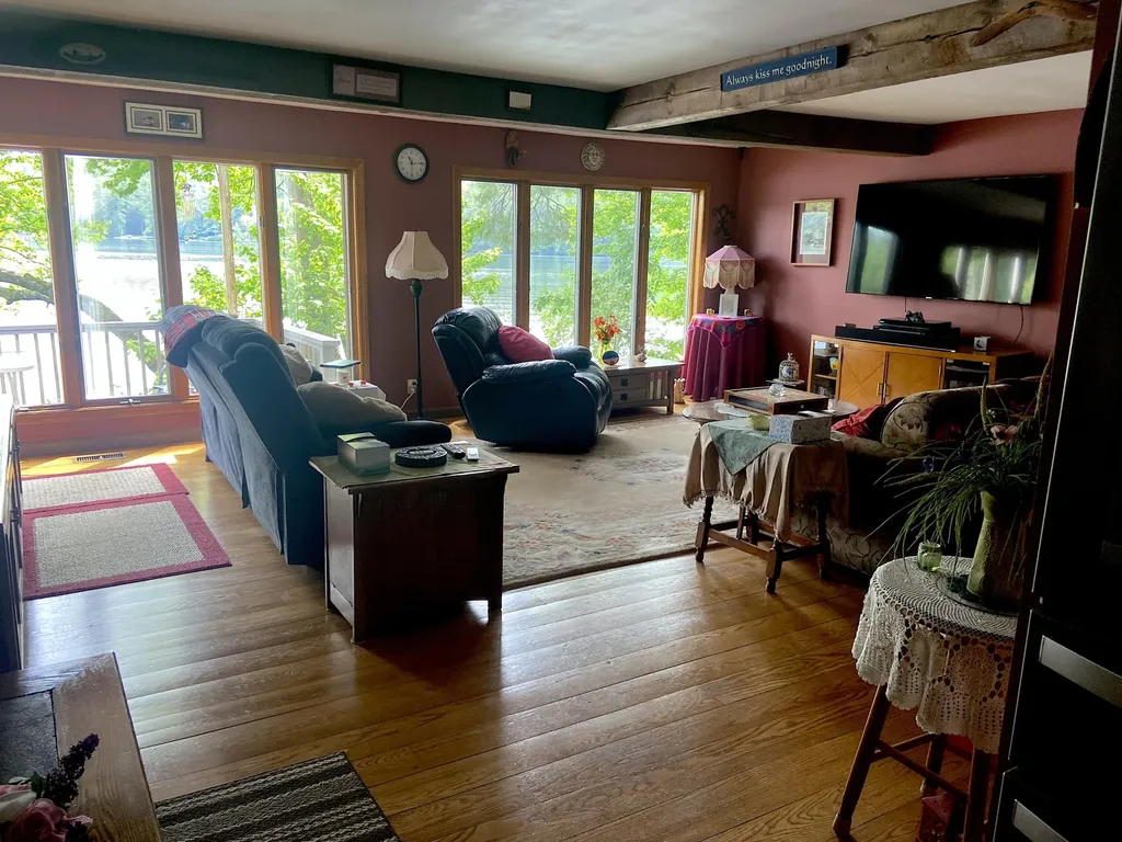 41 Haskell Avenue Raymond ME 04071