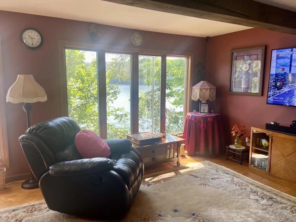 41 Haskell Avenue Raymond ME 04071