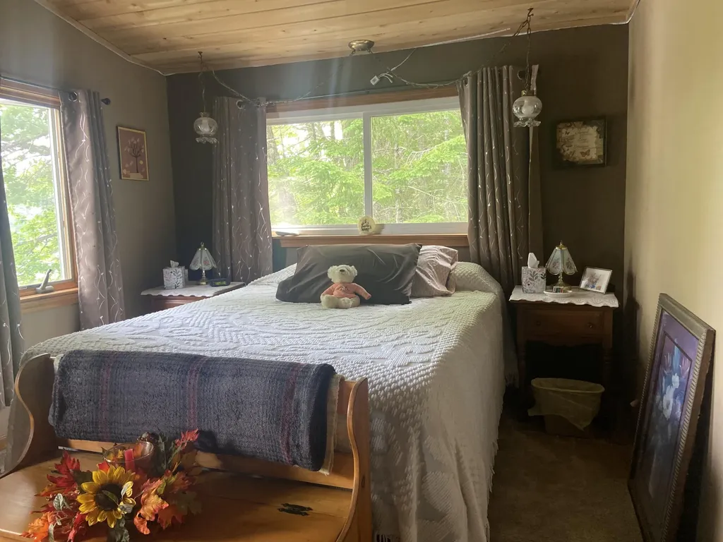 41 Haskell Avenue Raymond ME 04071