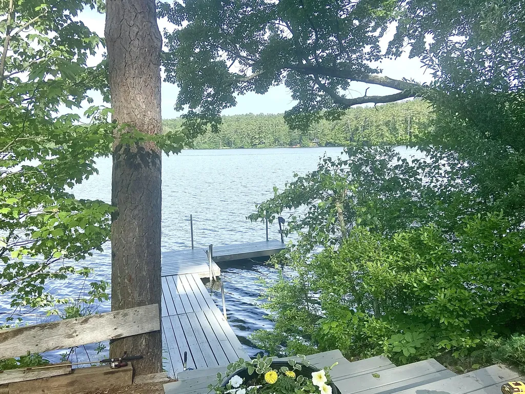 41 Haskell Avenue Raymond ME 04071