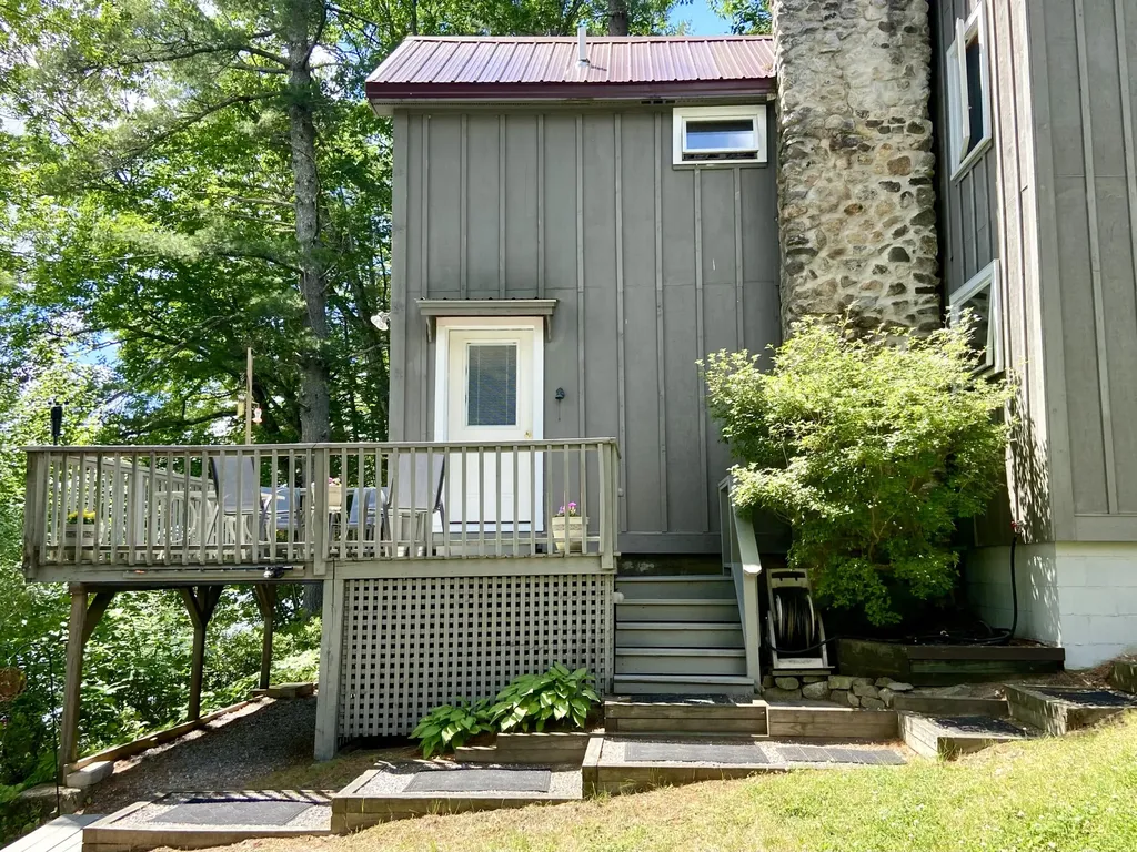 41 Haskell Avenue Raymond ME 04071