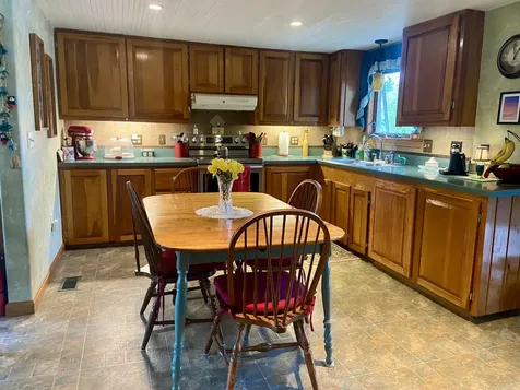 41 Haskell Avenue Raymond ME 04071