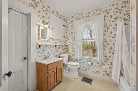 7 Bowzer Lane Skowhegan ME 04976