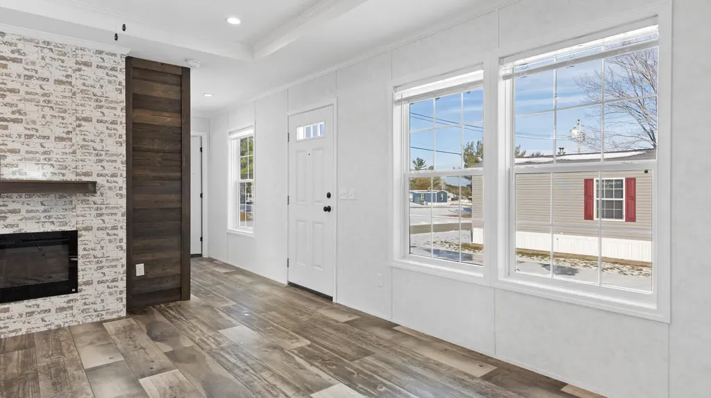 7 Nelligan Drive Holden ME 04429