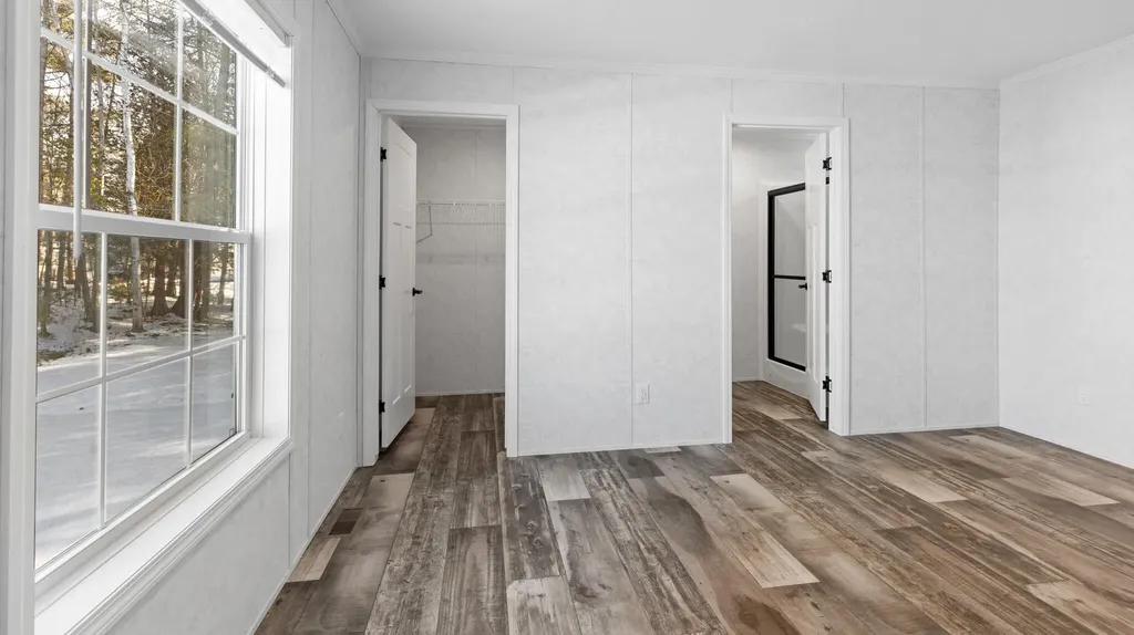 7 Nelligan Drive Holden ME 04429