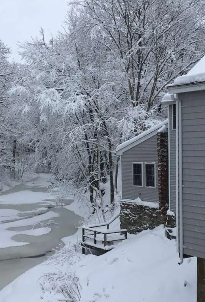 21 Mill Road Falmouth ME 04105