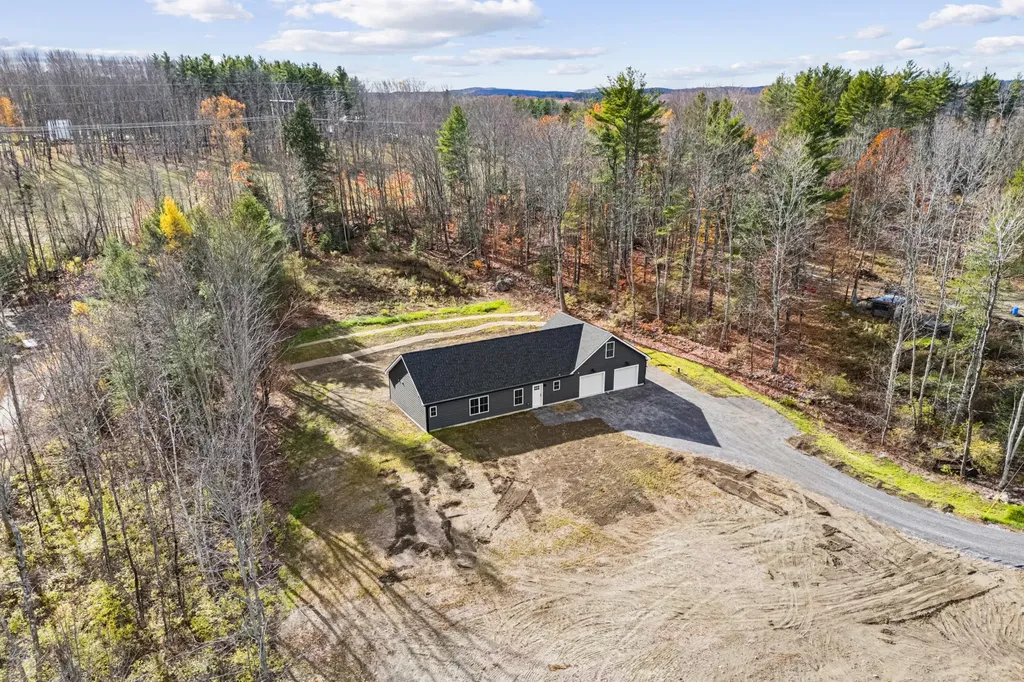 20 Blackberry Hill Road West Gardiner ME 04345