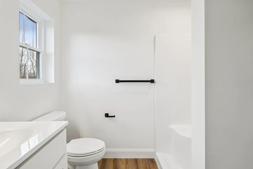 20 Blackberry Hill Road West Gardiner ME 04345