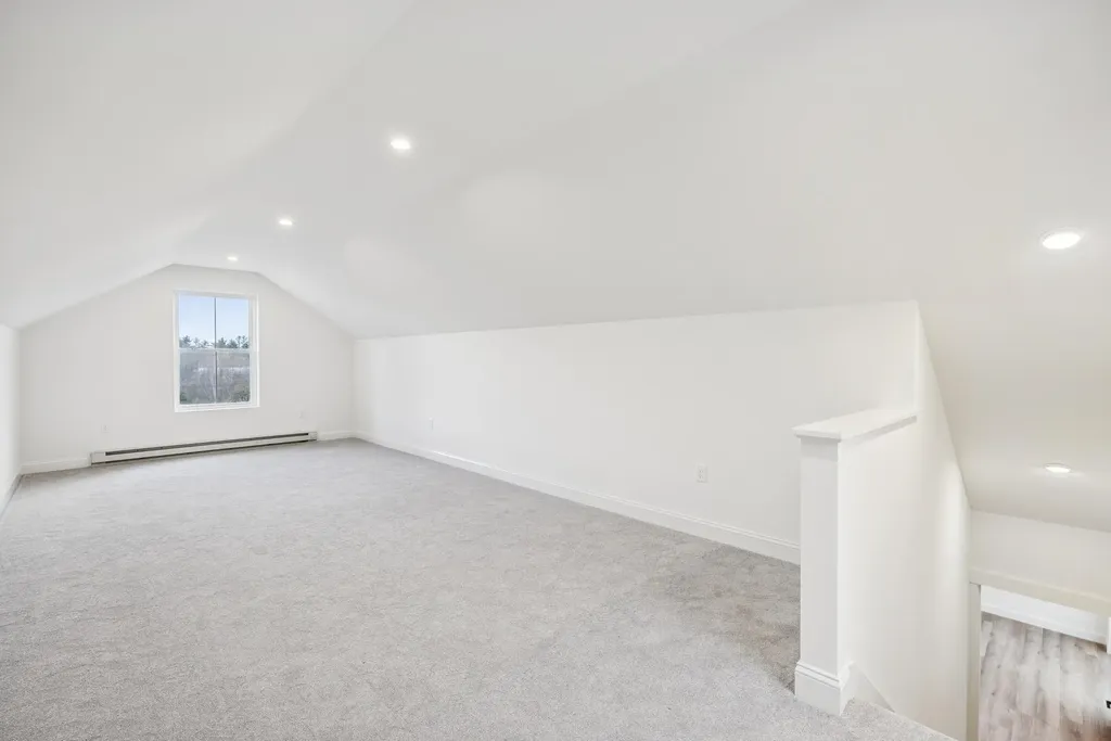 20 Blackberry Hill Road West Gardiner ME 04345