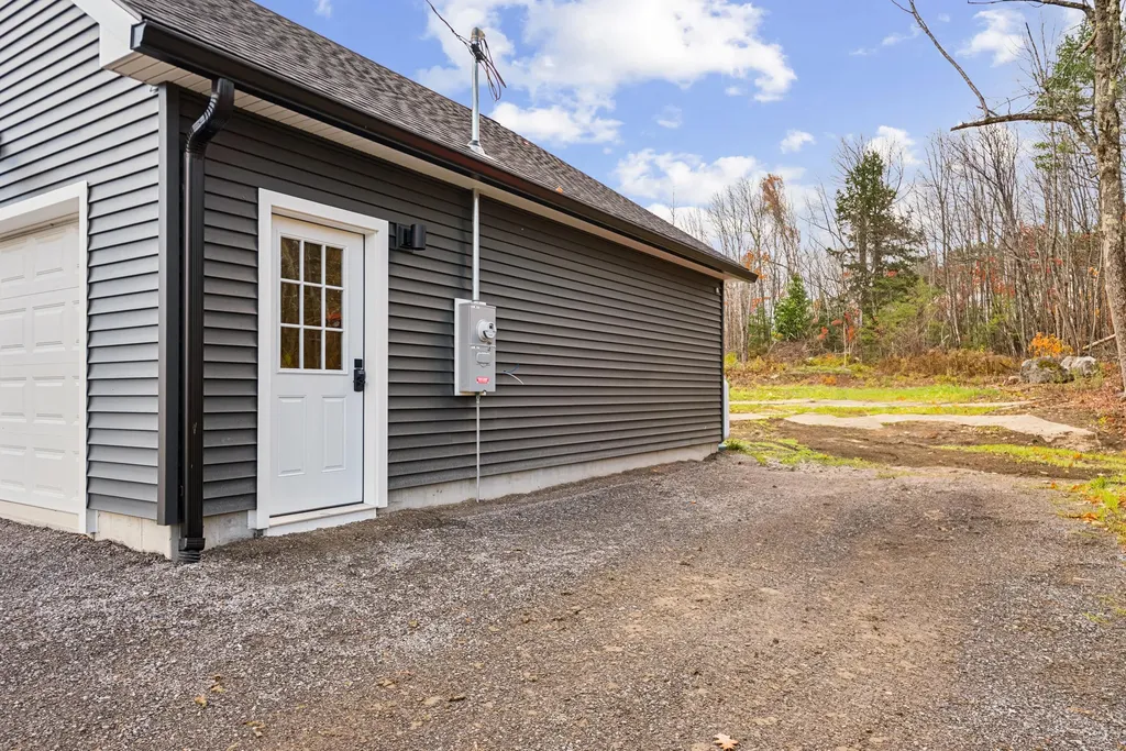 20 Blackberry Hill Road West Gardiner ME 04345