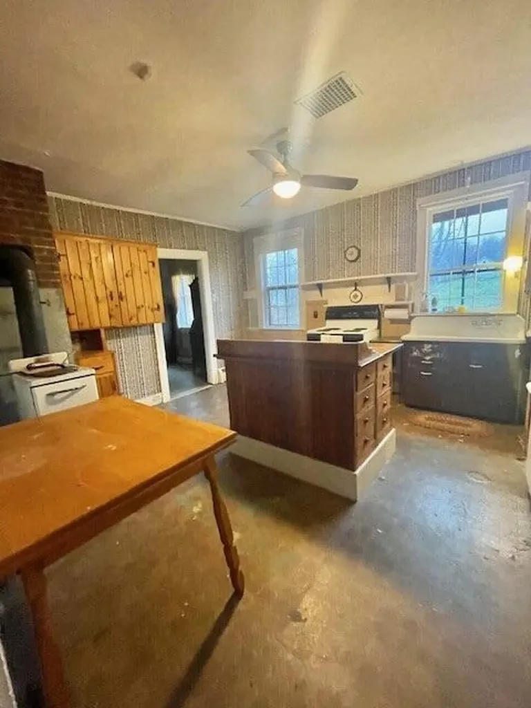 358 Mount Mica Road Paris ME 04281