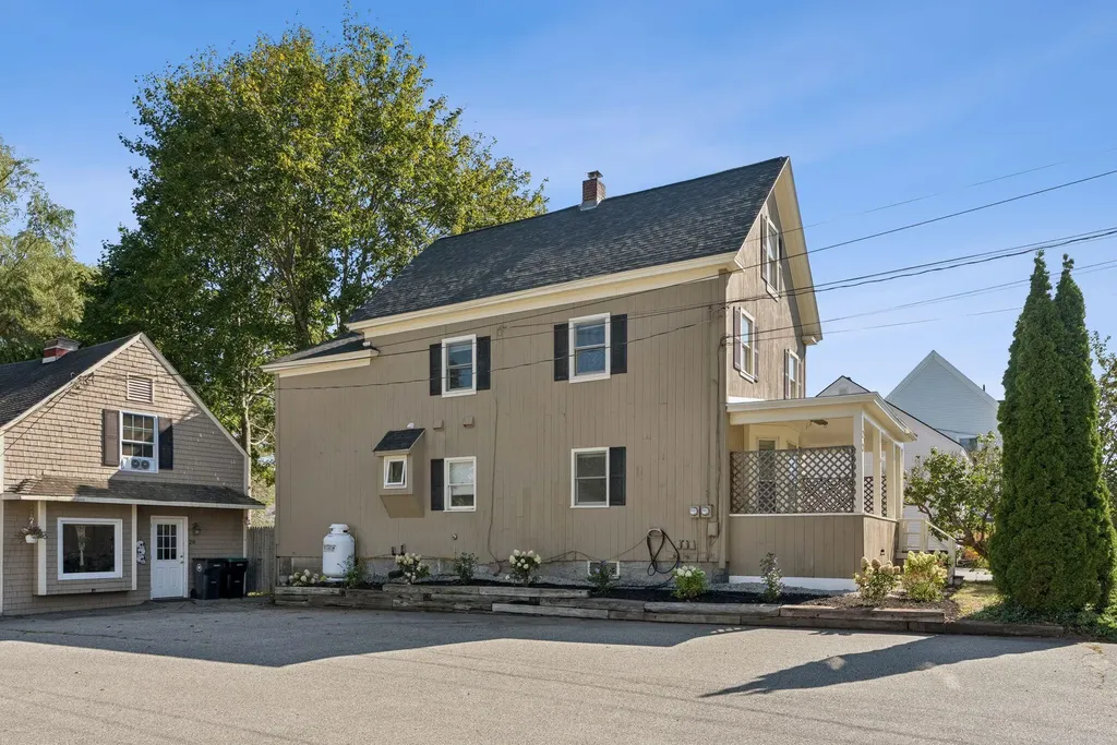 20-22 York Street Kennebunk ME 04043