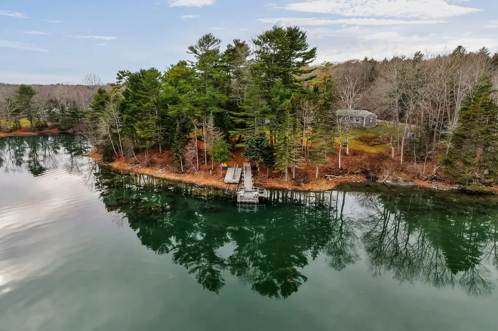576 Pleasant Point Road Cushing ME 04563