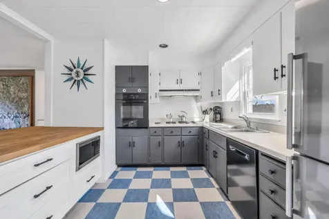 576 Pleasant Point Road Cushing ME 04563