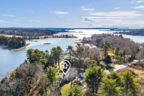 576 Pleasant Point Road Cushing ME 04563