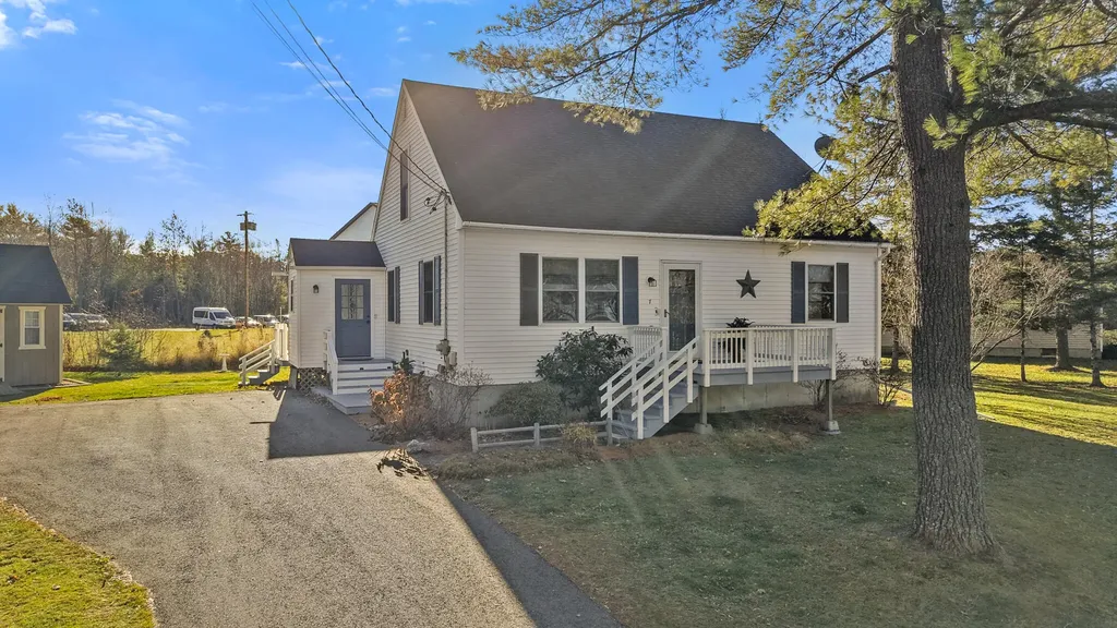 7 Cherry Lane Bangor ME 04401
