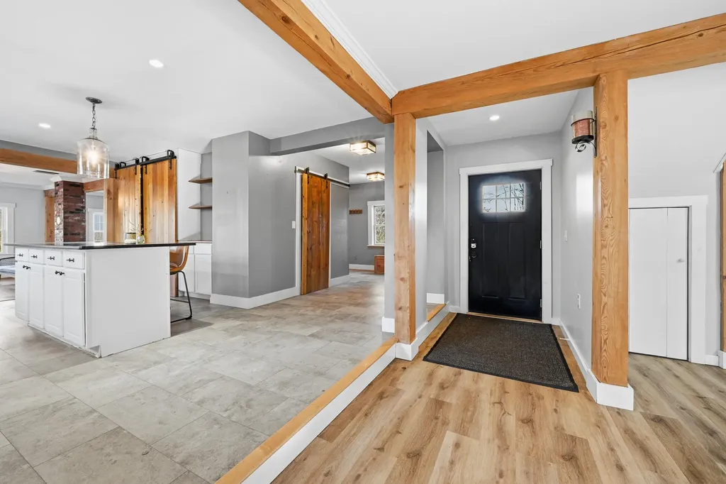 424 Winthrop Street Hallowell ME 04347