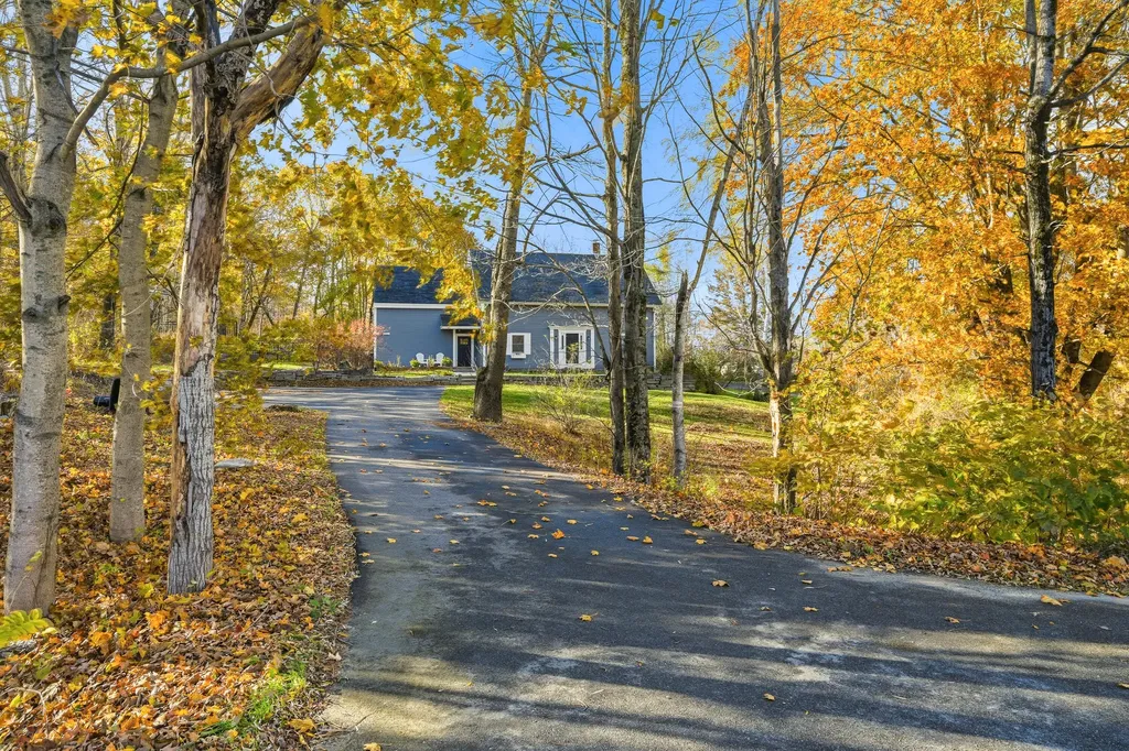 424 Winthrop Street Hallowell ME 04347