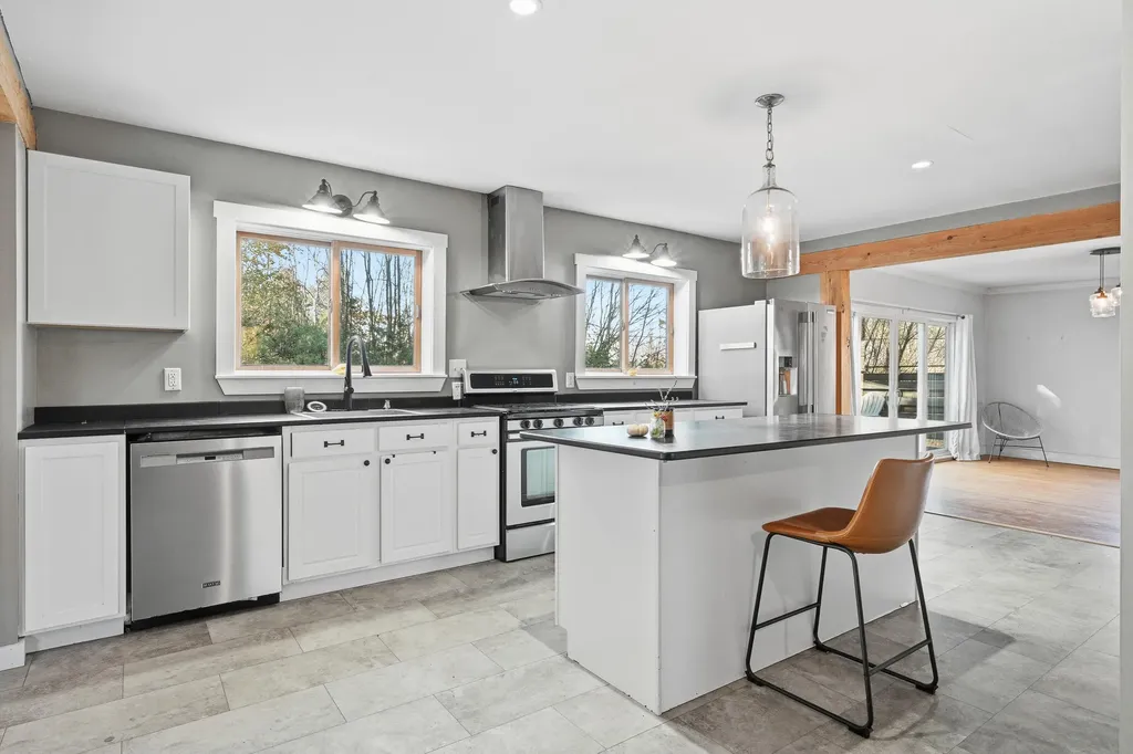 424 Winthrop Street Hallowell ME 04347