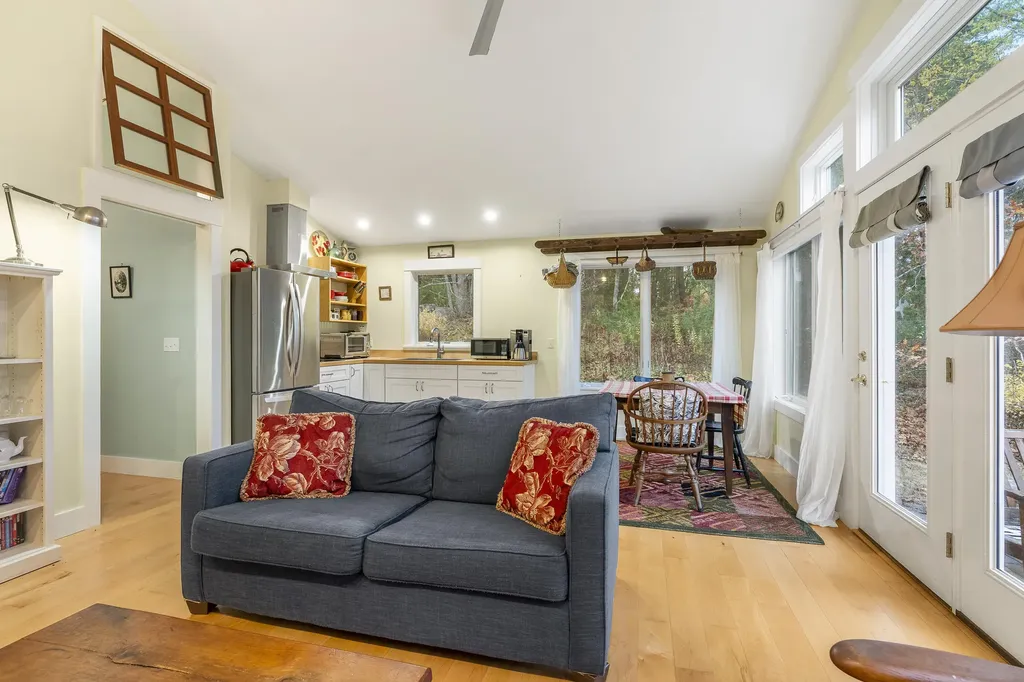 45 Harding Road Brunswick ME 04011