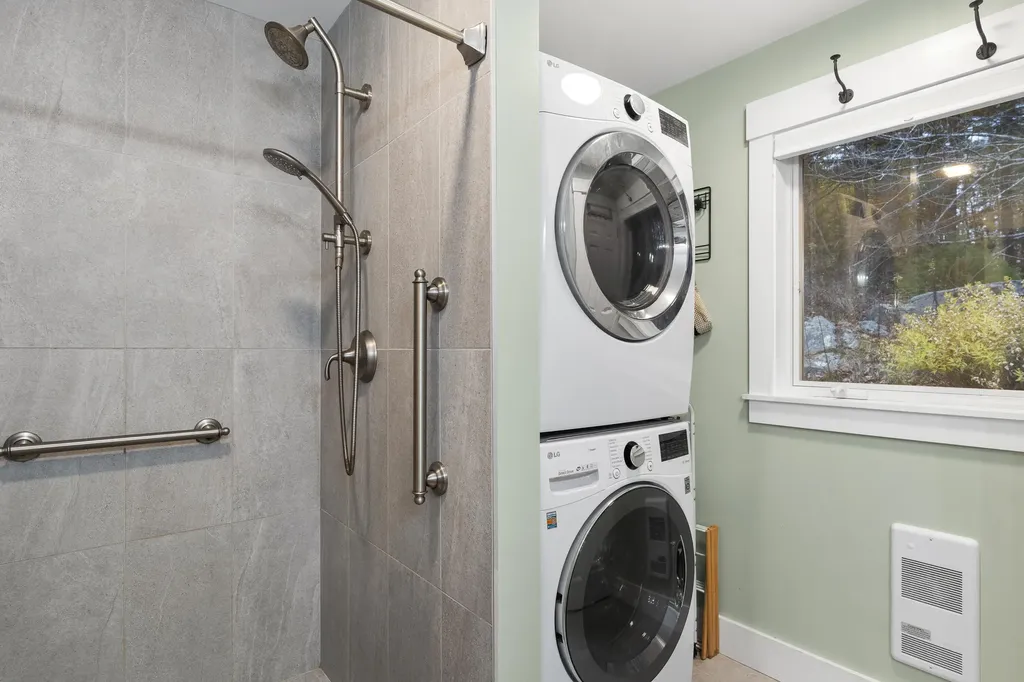 45 Harding Road Brunswick ME 04011