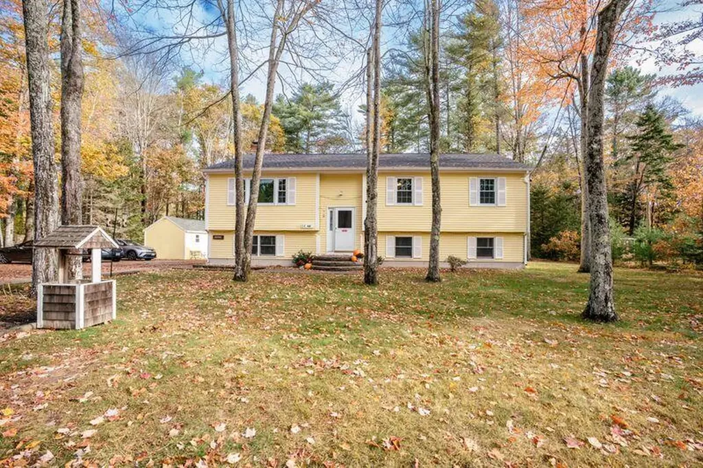 14 Loon Drive Topsham ME 04086