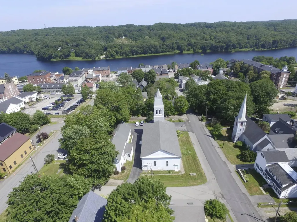 17 Union Street Hallowell ME 04347