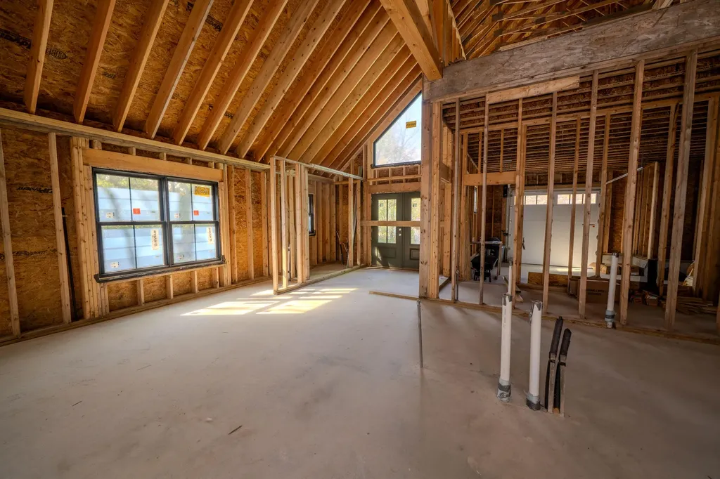86 Cross Street Northport ME 04849