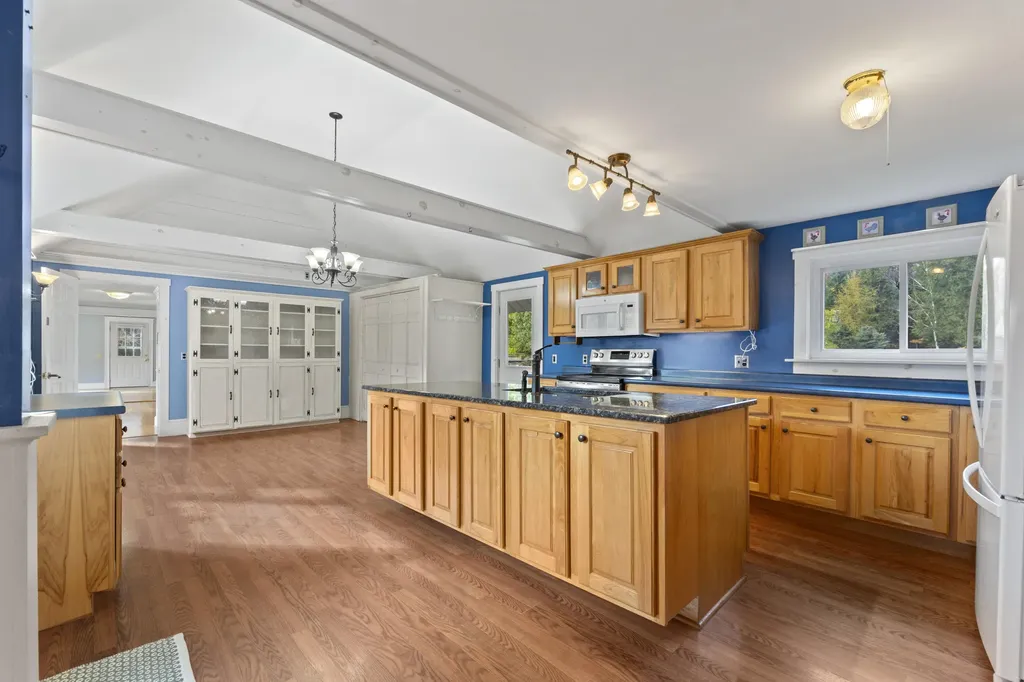 82 Carll Road Buxton ME 04093