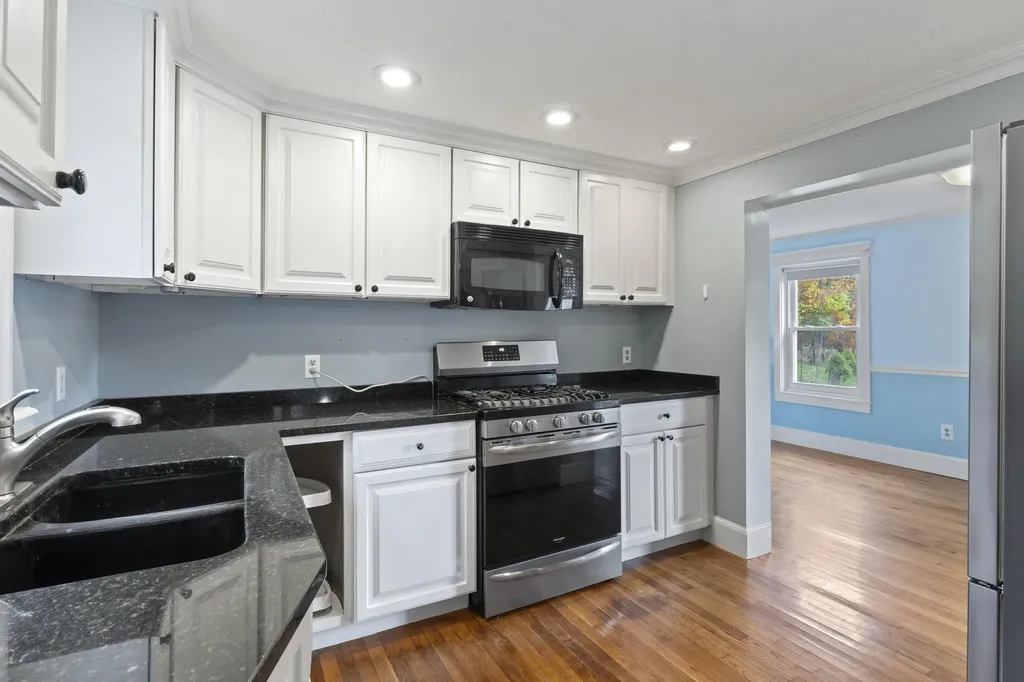 82 Carll Road Buxton ME 04093