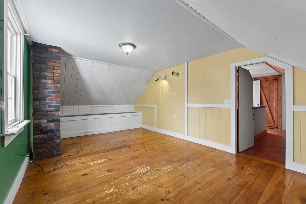 82 Carll Road Buxton ME 04093
