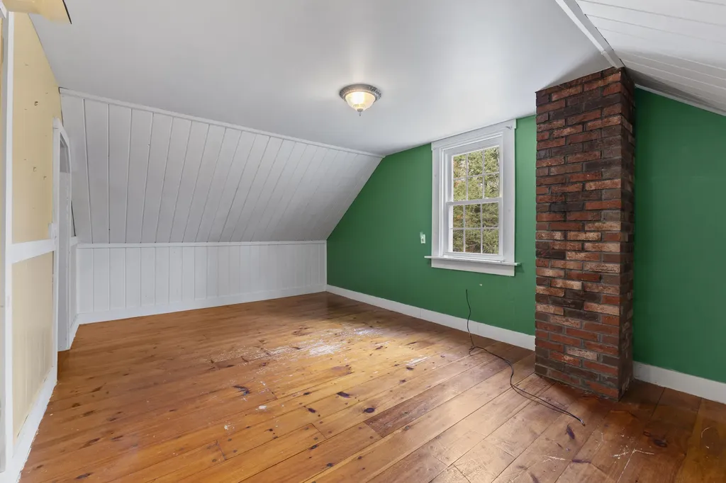 82 Carll Road Buxton ME 04093