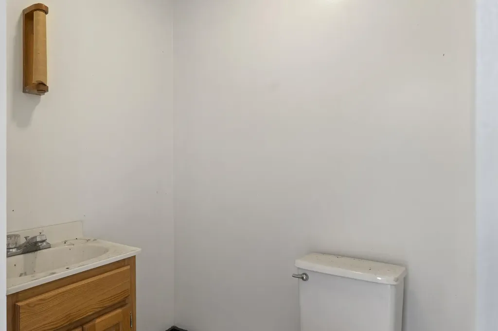 82 Carll Road Buxton ME 04093