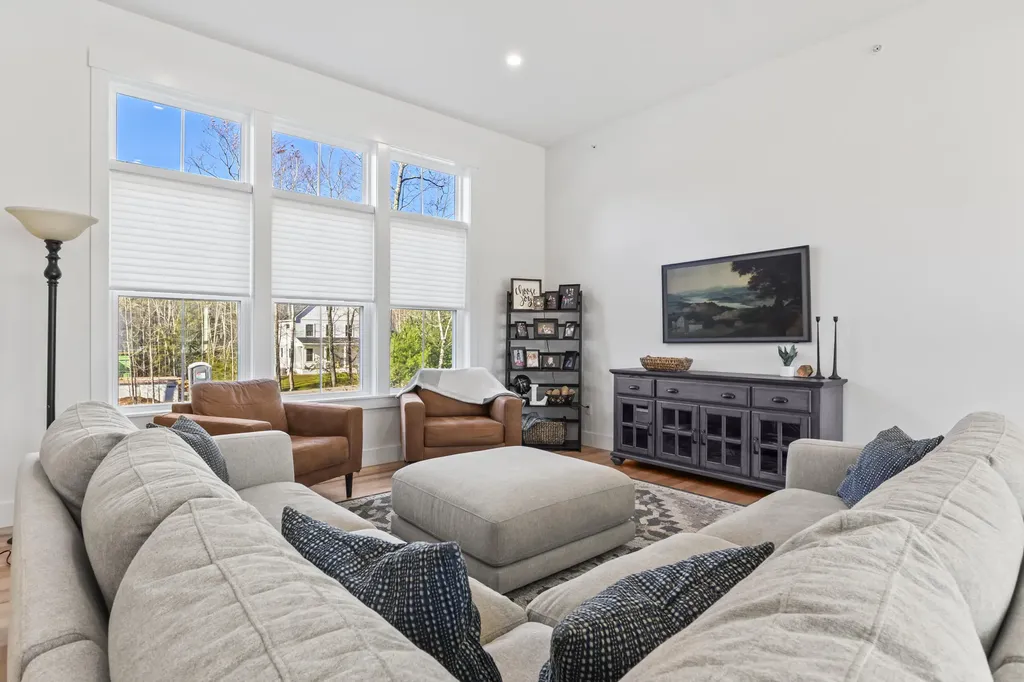 173 Tamrox Drive Arundel ME 04046