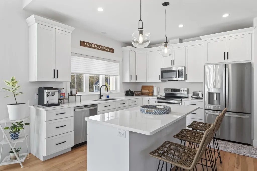 173 Tamrox Drive Arundel ME 04046