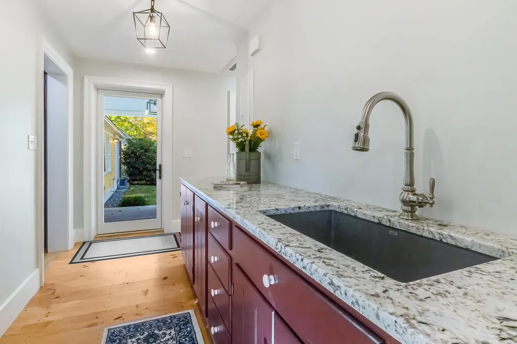 2668 Tatnic Road Wells ME 04090