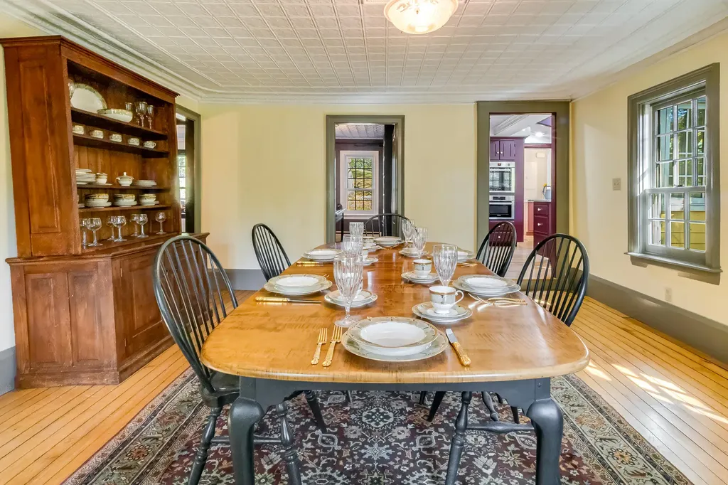 2668 Tatnic Road Wells ME 04090