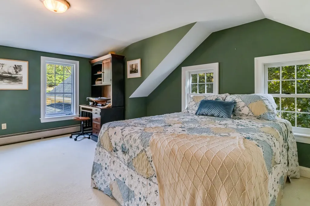 2668 Tatnic Road Wells ME 04090