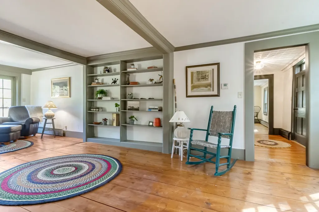 2668 Tatnic Road Wells ME 04090
