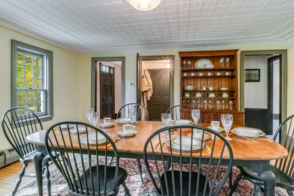 2668 Tatnic Road Wells ME 04090