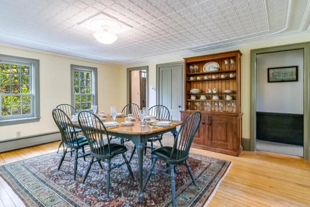 2668 Tatnic Road Wells ME 04090
