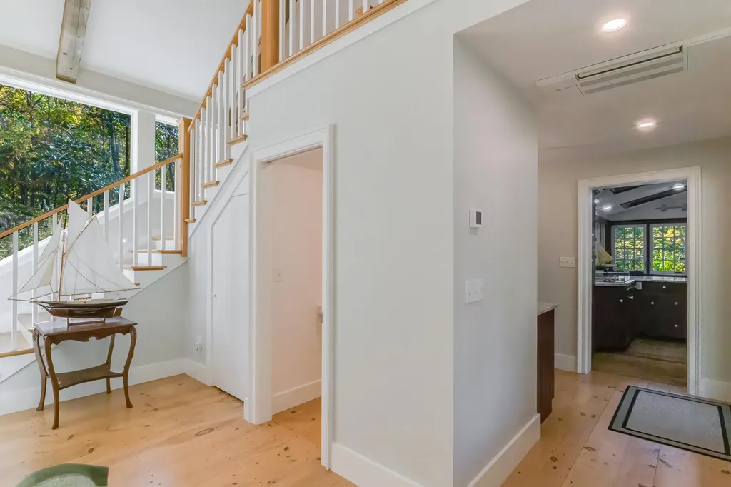 2668 Tatnic Road Wells ME 04090