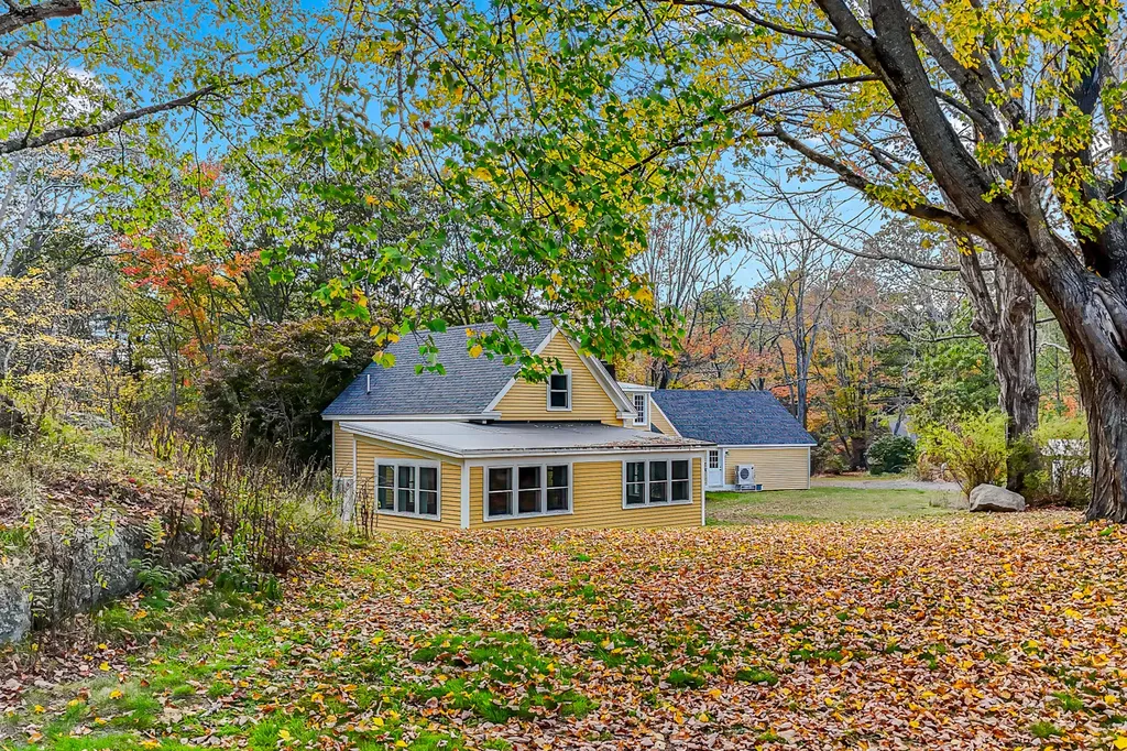 2668 Tatnic Road Wells ME 04090